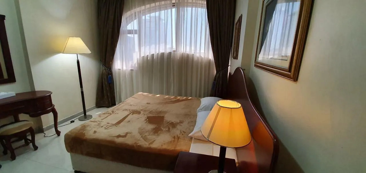 Ivory Hotel Apartments Abu Dhabi 3*,